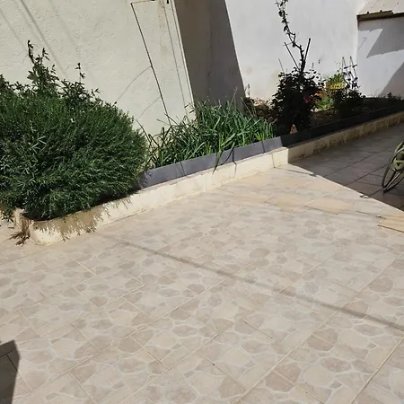 Entre Mer Et Campagne Martigues Exterior photo